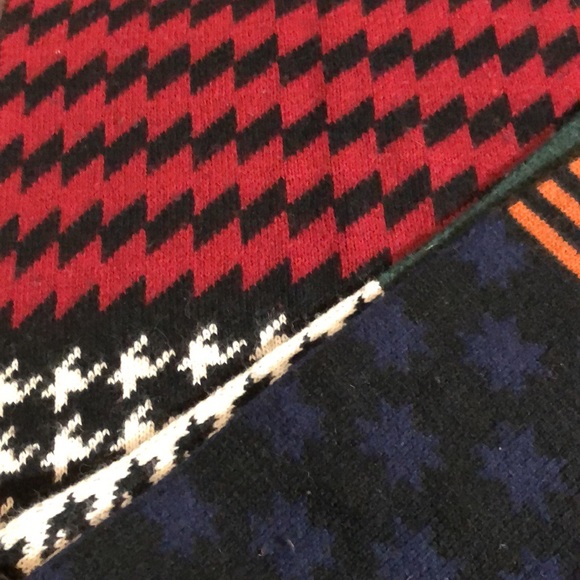 Long ZARA Scarf - Picture 4 of 7